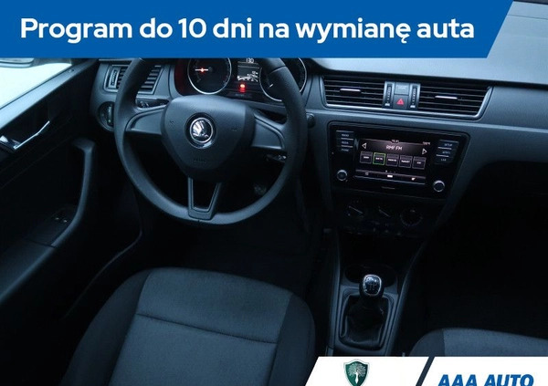 Skoda RAPID cena 30000 przebieg: 153735, rok produkcji 2017 z Lubawa małe 211